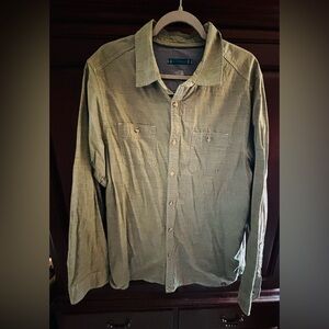The North Face Olive Casual Button-Down Shirt